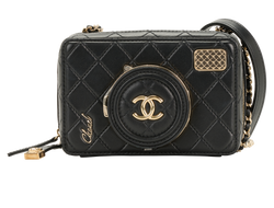 小物 SS2002 CHANEL SLIDE CHAIN LEATHER BELT Chanel Spring 2002 Black Leather Sliding Chain Lock Runway Belt